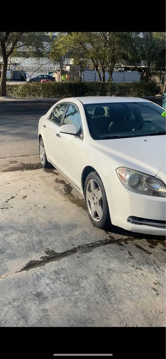 السلام عليكم شوفرليت ماليبو ٢٠١٢ خليجي وكالة المنصور رقم اربيل الدولي ابأسمي فحص هزة جديدة السيارة مكفولة كفالة عامة عدا بارد كد شبر الباب الي خلف السكن فقط كير مكينة حدادية تبريد كهربائيات تايرات كلة بشرط سعر السيارة ٨٥ ورقة بيها مجال جدا بسيط للشراي مكان السيارة بغداد البنوك رقم الهاتف *********** بغداد, العراق
