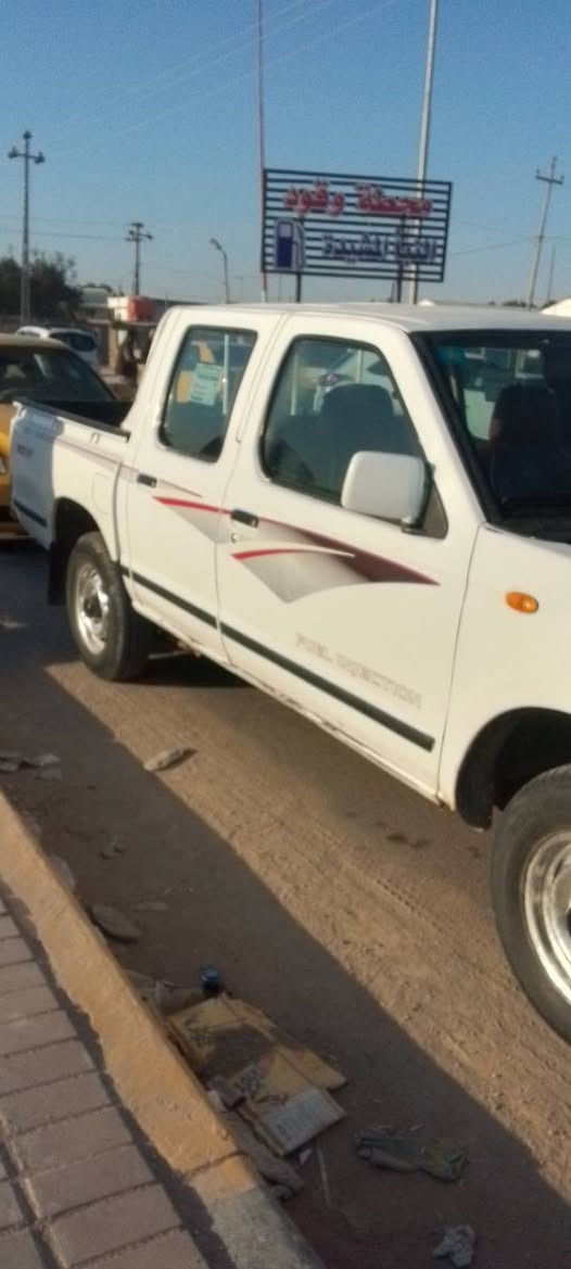 السلام عليكم نيسان 2008 بسمي رقم النجف انكليزي جديد محرك مامفتوح بيه تبخير شاصي اكسن كير وحداديه على شرط دوشمه بريك سايد بريك كهربائيات كله شغاله تخم تاير سياره مصلحه قماره بيه صبغ اثر خياس وشبر  بطرف البدي وشوف عينك افضل مكان سياره بل سماوه  بيع مستعجل سعر 77 اتصل ***********
