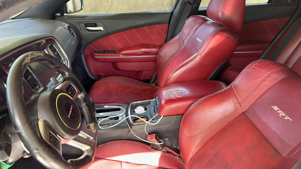 السلام عليكم للبيع أو مراوس موديل 13 خليجي كفالة SRT بيها ربع باب صبق اثر شخط بيها طابوكة 5700 كل تفرعاتها موجودة الاتصال ***********@*********** مكان بابل
