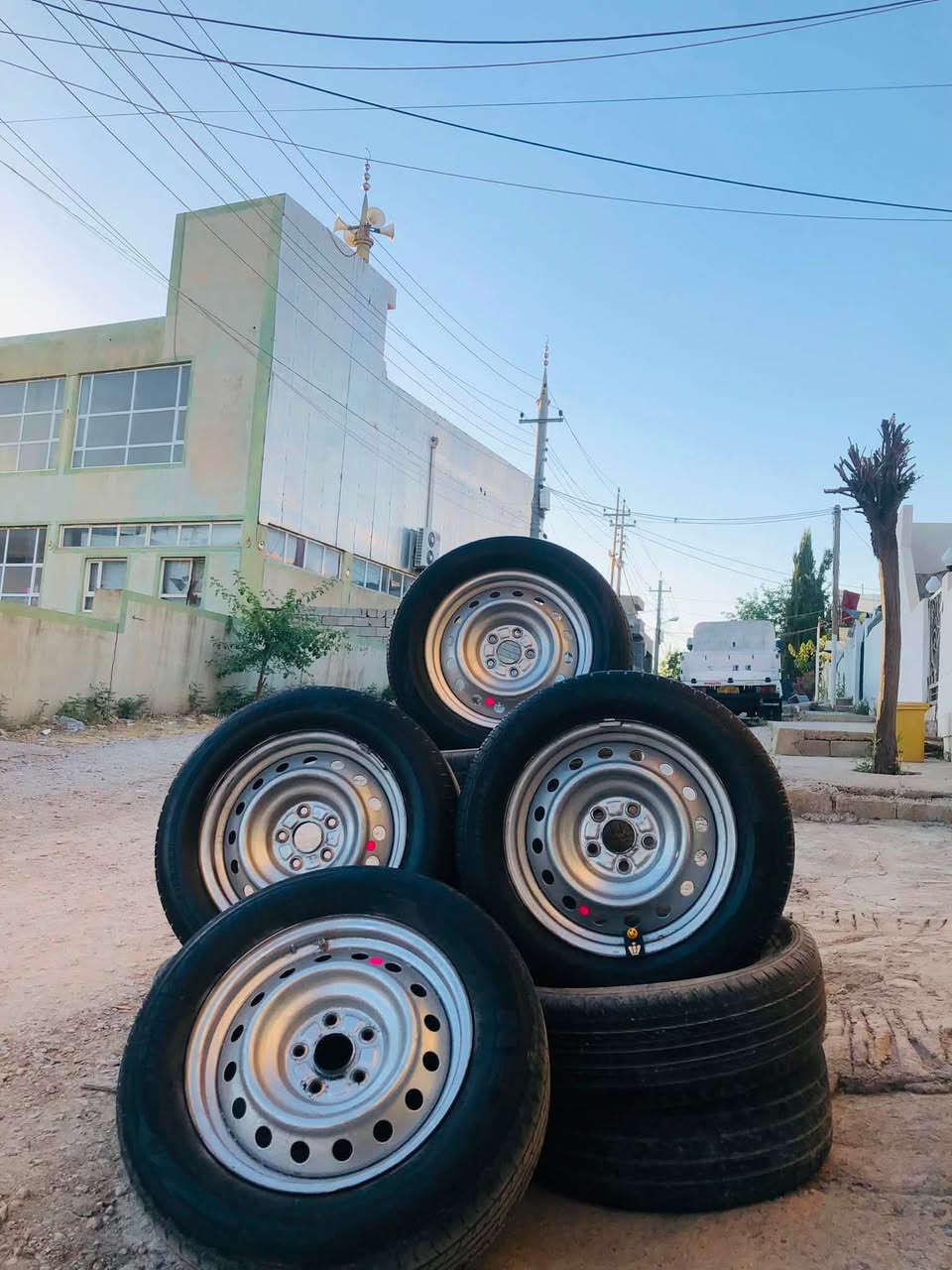 ئه م تايه و عاديانه مان هه يه بوو فروش يان گورينه وه ماشاءالله زور جوان و بى كيشه يه
به يارمه تى ئادمينى دل ❤️🥰
***********
***********
