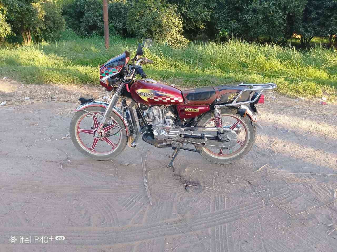 السلام عليكم موطور للبيع عقاد سوري محرك 200موديل 2020 بيه اوراق تصال عله ارقم ***********
