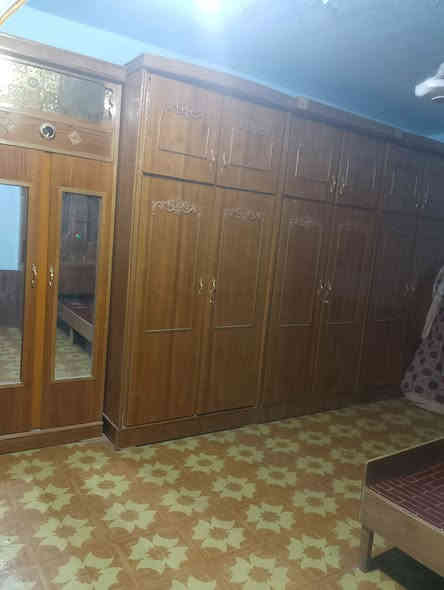 يوجد غرفه نوم صاج عراقي. السعر مالته 900بيه مجال الي يريد يتواصل علئ رقم ***********
