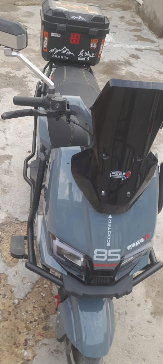 دراجه شحن
سرعه 85
تمشيك 60كيلو للشحنه الوحده 
6بطاريه ملف 2000
الدراجه جديده بصمه عدد ثنين 
قفل ستيرن  4سرع صارله شهر عندي 
الدرجه ضخمه واحله من الصور   السعر مليون و 50الف بيه مجال قليل  مكاني تقاطع درويش شهداء السيديه ***********
