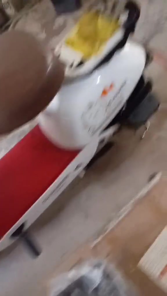سلام عليكم دراجه شحن للبيع R7 ✅
4 بطاريات اشاير امامي خلفي بكليات شغال ✅ 

كلوب عدسه بلوتوث في العداد ✅

بريك امامي خلفي ✅الدراجه أحله من صوره ✅ 

الدراجه جاهزه من كلشي السعر 225 وبيه مجال✅

المكان حله القاسم سوق دوهان ✅

الاتصال على رقم ***********✅

غاص غير متواجد

