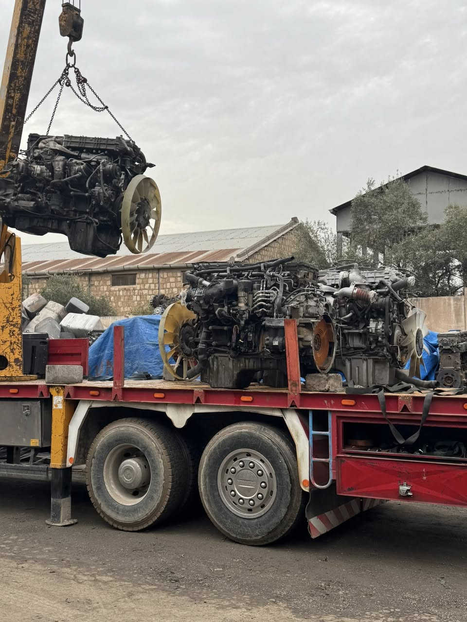 الان متوفر انواع المحركات وقطع محركات مستعمل وارد اورپي 
لسيارات مرسيدس. نوع. 
اكتروس. اكسور. اتيكو. اروكس. 
العنوان اربيل صناعه الشمالي 
كراج. محمد حجي سمير كركوكي 
للاستفسار اتصل على الرقم 
009647503130750
009647701326202

Now available: Used engines and engine parts imported from Europe for Mercedes-Benz vehicles. Models: Actros, Axor, Atego, Arox.
Address: Erbil, North Industrial Area, Muhammad Haji Samir Kirkuki Garage.
For inquiries, please call: +964 750 313 0750 
or +964 770 132 6202


**إذا كنت صاحب هذا الإعلان وتريد حذفه لأي سبب، رجاءا أرسل رسالة إلى الدعم الفني**