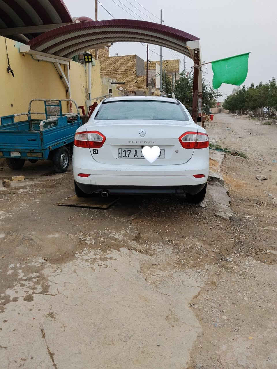 للبيع كفاله عامه 2015 جاهزة من كلشي بسمي رقم انكليزي كير محرك حداديه تخم تاير مابيها نقص رقم مثنى   
عنواني ديوانيه مركز شراي تعال خاص او اتصل  ***********
