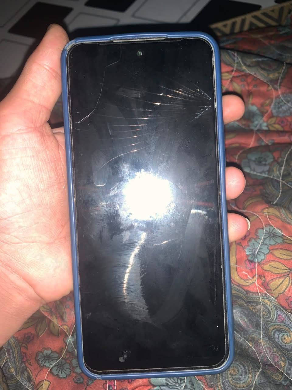 سلام عليكم انفنكس هوت 12 الجهاز ابمدل شاشه 
الذاكره 128 بصمه وجه بل شاشه شغاله الجهاز 40 فريم بل بوبجي رايده 125 بي مجال مكاني بغداد مدينت الصدر رقمي للبيع سعر مناسب مكاني بغداد رقمي 
***********
