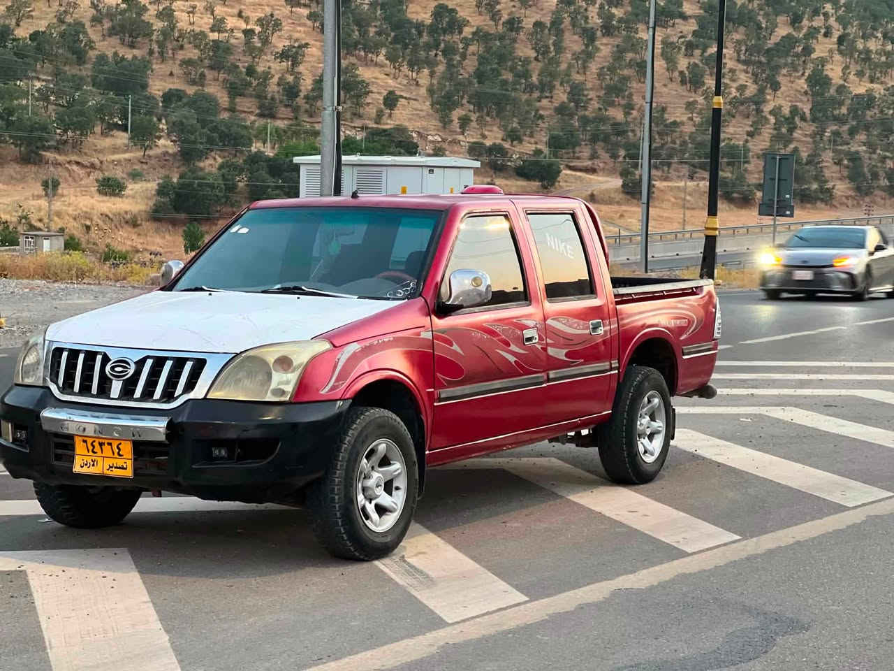 گۆناو مۆدیل ٢٠٠٨ مەنەفیس ئەسلی مەکینە بەخ گیر مەکینە اکسل کارەبایاتی توندو تۆلی کامل بەشەرت ناو سۆر جام کارەبا  دەژبوول مەرزیە چوارتای لۆکی بۆ بەستراوە ١دینار مەسرەفی تیدانیە نمونەیە لەجوانی نرخی ٣٢ وەرەقەو مەجال ***********—*********** واتسئاپ و ڤایبەر لەسەر رەقەمی زینە
