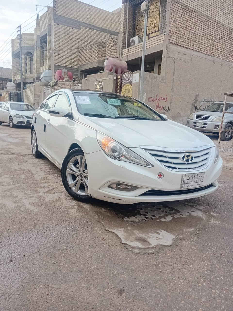 سوناتا 2012 وارد خليجي رقم بغداد تحويل ثاني يوم بيها طخه بالتكمه من فوك لغود شواصي تكم حوض كلها مكفوله مثل ماموضح بالسونار 
المواصفات 
محرك 2400 دوش 
فول تحكم ستيرن 
داخل بيجي 
اشاير بالمري 
نظام ايكو 
جام كهرباء 
تبريد قطعتين 
نظام ABC
5 ويل كب بلادي 
كير محرك مكفولات تبريد تدفئه شغالات صدر خلفي امامي جديد تخم تاير شاده جديد
سياره جاهزه نصبه فول واحلى من الصور  
السعر 84$ وبيها مجال 
مكاني بغداد 
***********
