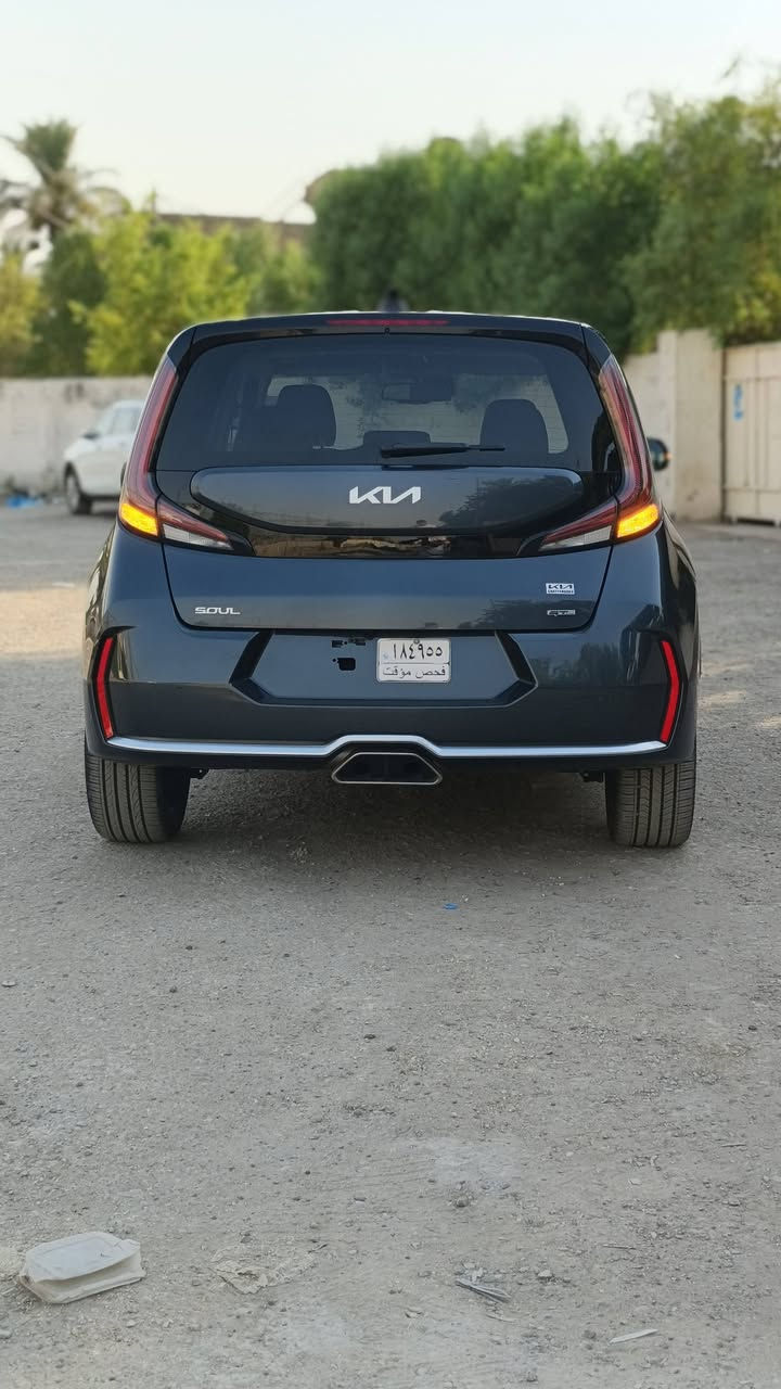 مكلف بالنشر كيا صول وارد امريكا 2025 محرك 2000 دوش فئة جي تي لاين ممشاها 6 الف ميل دخول جديد بدون رقم فول السياره معروفها مواصفاتها الفول 1/1 حادث كما موضح بالصور تبديل جاملغ وبنيد وبارد بالباب فقط السياره جديده بمعنى الكلمه ايرباك ستيرن وبرده مكانها بغداد البلديات 
*********** رقم صاحب السيارة 
ملاحظه بدون رقم السيارة
