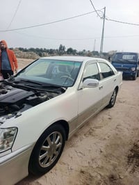 ملكة 2003 رقم بغداد انكليزي بسمي كريستال اصل ابيع على حادثها حادث سطحي...