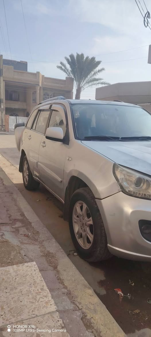 السلام عليكم تيكو 2013 السيار لا بيهة ضربة ولا صبغ بيهة جراد بالقمارة وشوية بالبنيد حلوة ومرتبة يرادلهة شغلات بسيطة السعر ٥٥
***********
