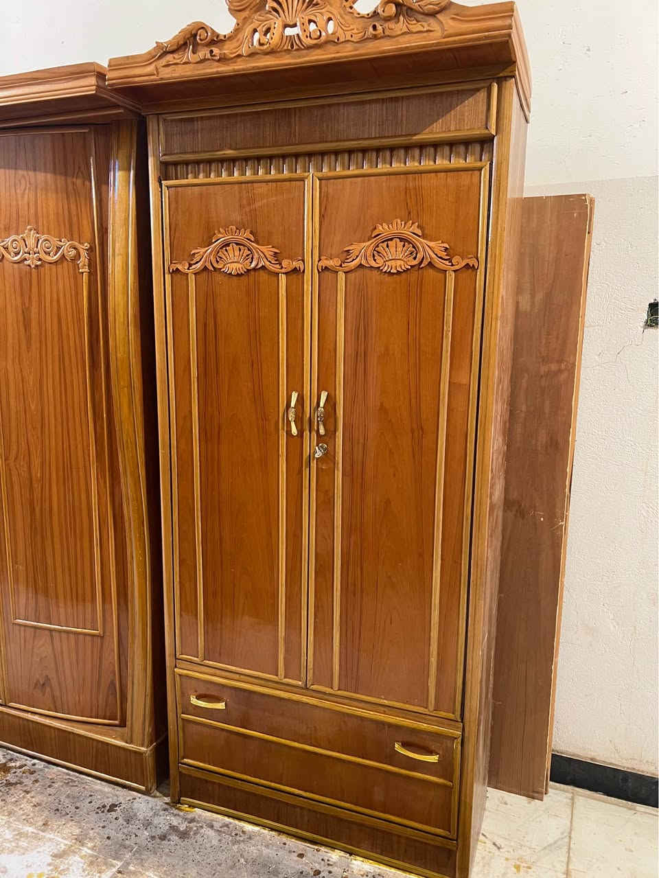 غرفه ام5صاج وجهين حديث مسرح كامله نضافه فول سعر750ميسان العوفيه نهايه شارع سوك الاخضر مجمع الحمراني ***********
