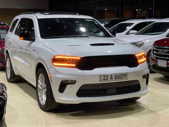 السلام عليكم للبيع دوج دورنكو 2023 دخول جديد rt ماكس فول للاخير ماشيه 18 الف رقم اربيل شرط تحويل او وكاله حسب رغبه المشتري 
حادث جاملغ امامي يمين اصلي نفس اللون مبدل مع تبديل وصبغ بنيد وجاملغ يسار السياره مكفوله من ضرر الشاصي واللغد والغرق والحرق حادثه بسيط وشرط الفحص 

مواصفات فتحه جلد رادار جانبي وامامي كشنات تدفئه تبريد شاحن موبايل جنطه كهرباء شاشه جبيره بصمه وتشغيل عن بعد فول تحكم استيرن كهرباء كشنات امامي فول كهرباء شفتات استيرن  والكثير من المواصفات المعروفه 

حبايب السعر 330 وبيه مجال السياره جديده كلش وشرط كل نقص مابيه *********** واسف عالاطاله ومرخصه الادمن المحترم
