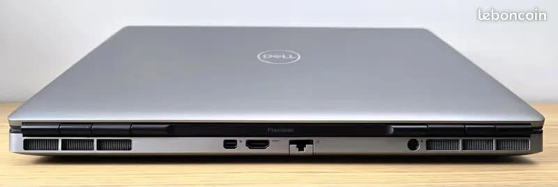السلام عليكم
لابتوب DELL PRECISION 7550  ورك ستيشن كيمنك وبرامج هندسية قوية وتصاميم والعاب يعني كلشي تشغل
مواصفات 
Core i7 10850Hفئة H اقوى فئة 
الرام 16 كيكا ddr4 وقابل للتطوير
الهارد Ssd Nvme 512كيكا  سريع جدا 
كارت الشاشة خارجي نفيديا NVIDIA QUADRO
T1000(4كيكا)
كارت الشاشة الداخلي (8كيكا)
مجموع كرت الشاشة 12 كيكا
حجم الشاشة 15.6 ips full hd مشبعة الالوان والوضوح
ويندوز 11 اصلي مدى الحياة 
كيبورد ضوئي عربي انكليزي 
لابتوب نضيفه كلش وتشغل كل البرامج القوية الهندسية والتصميم والالعاب 
ملحقاتها شاحنتها الاصلية 180w وحقيبة
مكاني بغداد الاسكان قرب مستشفى الطفل 
السعر 750الف قفل ***********
