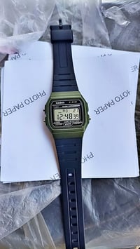 كاسيو اصلي • مستخدم نظافة 100% • لون مميز