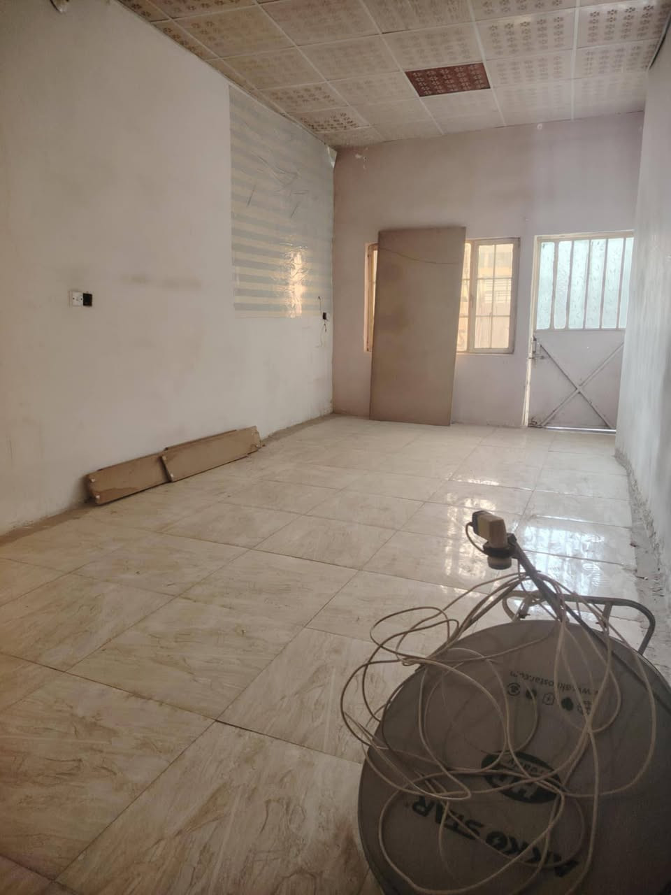 بيت الايجار الدوانم شارع واثق غرفتين نوم وصالة ومطبخ الايجار 250,
0782666116 غير متواجد فيس


**إذا كنت صاحب هذا الإعلان وتريد حذفه لأي سبب، رجاءا أرسل رسالة إلى الدعم الفني**