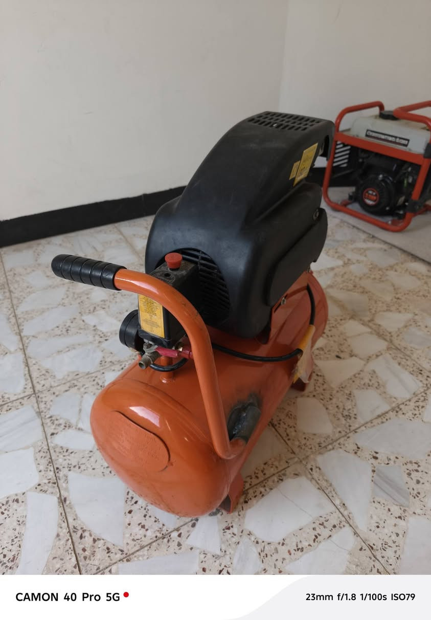 كبريسر هواء سعه /٢٥/ لتر لبيع جديد أوربي باله سعره / ١٠٠ /ألف اي ستفسار *********** /***********
