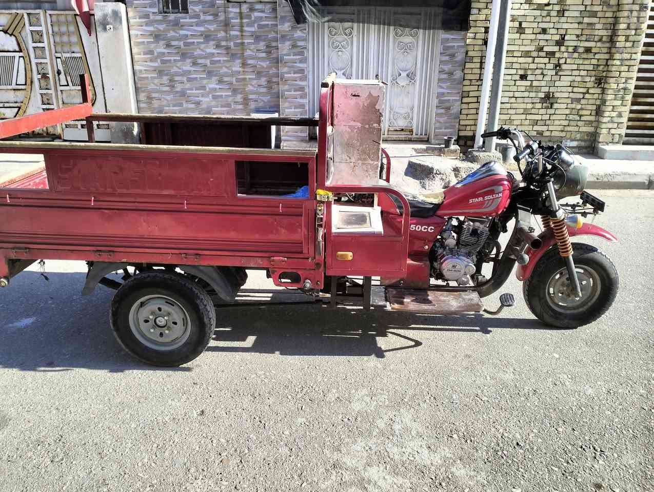 سلام عليكم ستوته لبيع 1/6/2021رقم وسنويه السعر 3ملاين وبيه مجال المكان ميسان ***********
