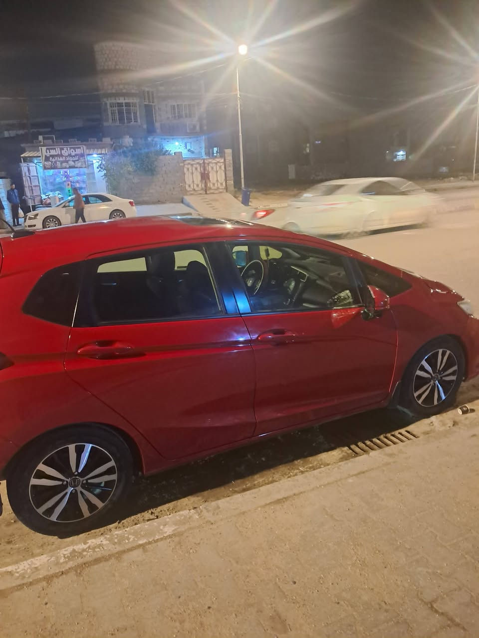 هوندا فيت ياباني اصلي 2018 وارد امريكي للبيع
محرك 1500 ماشيه 46الف ميل
كير مكينه بحالت وكاله
عليه رقم مميز سيارة مالت بنية 
تبريد ثلج ❄️ تدفئه كله علي بلادي
حداديه جديده
اعلي مواصفات
سياره فول مواصفات 
بصمه تشغيل 
تنته 
شفتات ستيرن بلاديه 
نظام ايكو
تحكمات شاشه مثبت سرعه 
مانع نزلاق رادرات
مثبت سرعه
تحكمات ستيرن 
كامرات بل مرايه شاشه بلاديه بلوتوث
حساس خروج عن مسار
صندوق بصمه 
كهربائيات كله شغاله
ضرار سياره{قطعتين صبغ بنيد وجاملغ ايمن امامي بدون دواخل } وجاملغ اليسر نصبغ عندي بيه شخط وصبغته بدون لا معجون ولا شي الان بيه شخط صبغته ودعاميه اسفل كلش ضربه رصيف خفيفه
❌❌❌❌❌
_السعر نهائي  90 ورقه وبي مجال بسيط حك شراي
اقري تفاصيل قبل لاتتصل
مكاني البصره 
رقم هاتف 786 374 7982
فقط شراي يتصل اهلا وسهلا


**إذا كنت صاحب هذا الإعلان وتريد حذفه لأي سبب، رجاءا أرسل رسالة إلى الدعم الفني**