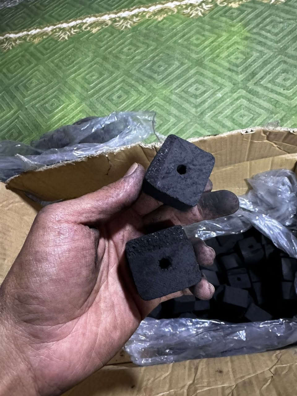 فحم فاخر وكميه محدوده ***********
