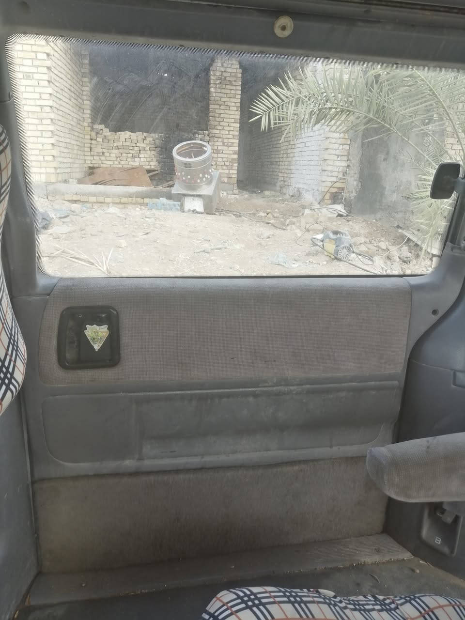 السلام عليكم ورحمة الله دوج كلايزر موديل ١٩٩٢ رقم بغداد انكليزي باسمي  مكينه وكير بلاديات ٣٣٠٠  كهربائيات كاملة كشن كهربائي جام كهربائي . كشرشوف العين بي تلكيطات بسيطه نقصها دبلات امامي والكير بي خلل بلنمرة ال٤ مرة تجي ومرة لا ناس علما ان العقل جديد والحساسات جدد وغراض التبريد موجودة بس ماشادهن   سعرها ٣٠$ مكاني بغداد الحسينية مالراشدية  للاستفسار اكثر متواجد عالخاص


**إذا كنت صاحب هذا الإعلان وتريد حذفه لأي سبب، رجاءا أرسل رسالة إلى الدعم الفني**