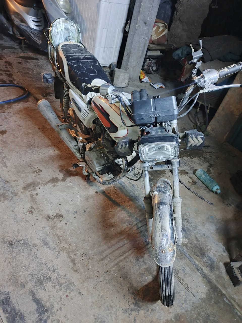 سلام عليكم دراجه ايراني 5كير للبيع بيهة تلحيضات رايدهة ب450وبيهة مجال عنواني البياع المعالف +964 777 596 7154رقم تليفون بي واتساب


**إذا كنت صاحب هذا الإعلان وتريد حذفه لأي سبب، رجاءا أرسل رسالة إلى الدعم الفني**