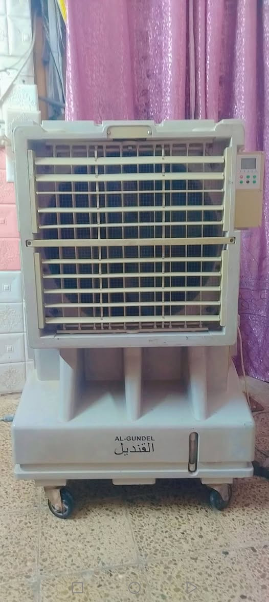 سلام عليكم كونفيره نوع القنديل نظيفه شغالة بيهه حساس اذا ما بيهه ماء ماتشتغل تجي شغلهه يله تاخذهه
بغداد ***********
سلام عليكم كونفيره نوع القنديل نظيفه شغالة بيهه حساس اذا ما بيهه ماء ماتشتغل تجي شغلهه يله تاخذهه
