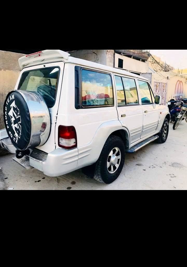 سلام عليكم ورحمه الله وبركاته سياره للبيع هونداي كالوبر موديل 2002سياره جاهزه مانقص شي بس للكمبريسر عاطل سياره حداديه جديده تخم تايرات جدد رقم سياره اربيل نكليزي سياره بسمي سعر سياره 58وبيه مجال بسيط مكان سياره البصرة الزبير حي العسكري رقمي ***********بيه واتساب فقط
