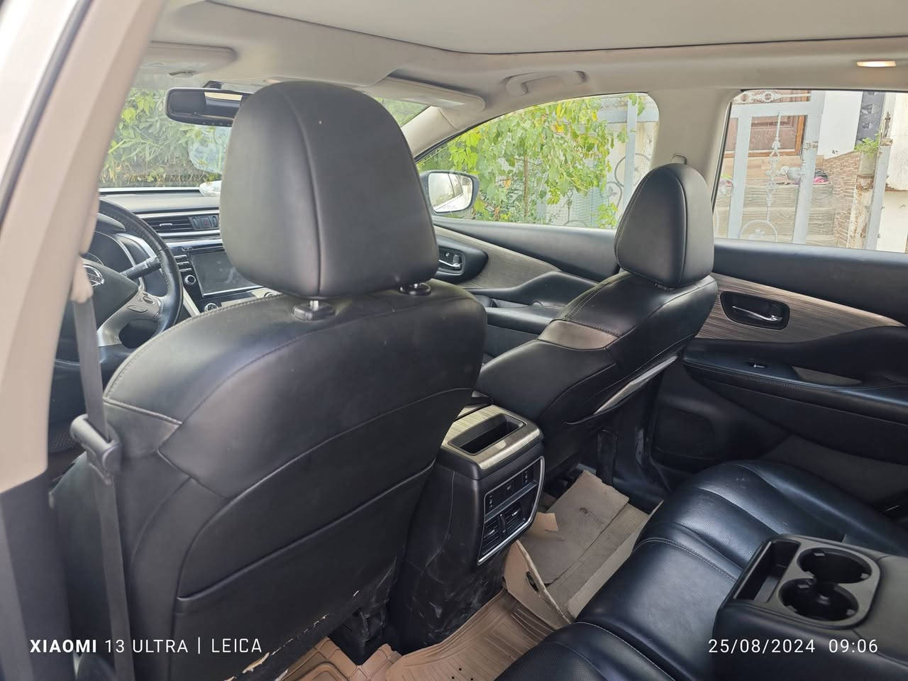 للبيع سيارة نيسان مورانو 2018 محرك 3.5  سته سلندر- ياباني اصل ماشي 150 .
رقم سليمانية تحويل ثاني يوم
 
حادث بسيط بدون دواخل او شاصي فقط بنيد مبدل اثر حادث سطحي 
مواصفات السيارة 
-داخل جلد
-تحكم ستيرن 
- رادار جانبي
- رادار امامي خلفي 
-كشنات تدفئة وتبريد
- شاشة كار بلي
- المسافة المقطوعة 26 
-لد نهاري امامي خلفي
-تشغيل عن بعد
- بصمة 
-اشارات جانبيه
والعديد من المواصفات الاخرى 
سيارة باسمي تحويل ثاني يوم رقم سليمانية جديد بعده باسمك يتحول مباشرة 
- فحص براد وهزة جديد .
سيارة اي نقص مابيها 

للاستفسار الاتصال واتس اب ***********
السعر ١٣٥ ورقة وبي مجال بسيط
