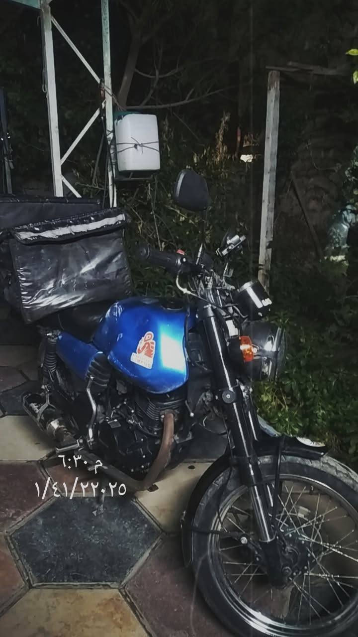 سلام عليكم ورحمة الله دايوان لايتي ٢٠٢٠ رقم وسنويه كربلاء مشروع وطني نواقصهه الدبل الامامي الايسر تبدله او تجفت بكيفك واكو طخه بالتانكي مكينه تجي وتشوف بعينك مكينه نضيفه مزوده صالنصه رياضي ومازده عدسه بيع او مراوس حسب القناعه بوكسر مرقم ***********
