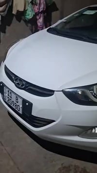 النترا خليجي موديل ٢٠١٢ السياره بدون صبغ بدون بارد بيها تكحيل كارت بل ...