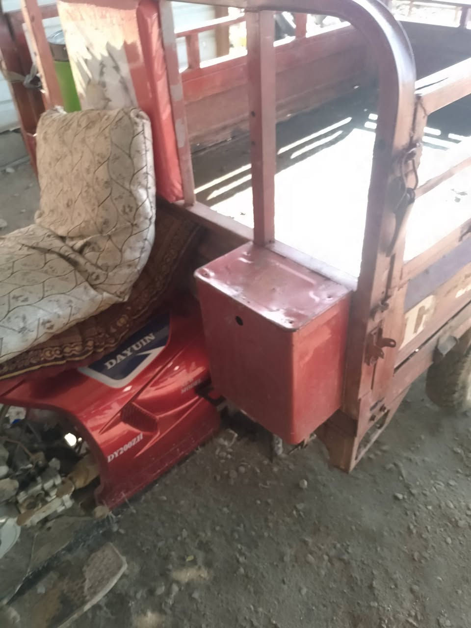 سلام عليكم ستوته دايوان مديل 16اوراق اصوليه شكهربائيات شغالة سلف لايت بغداد سعر 650
***********
