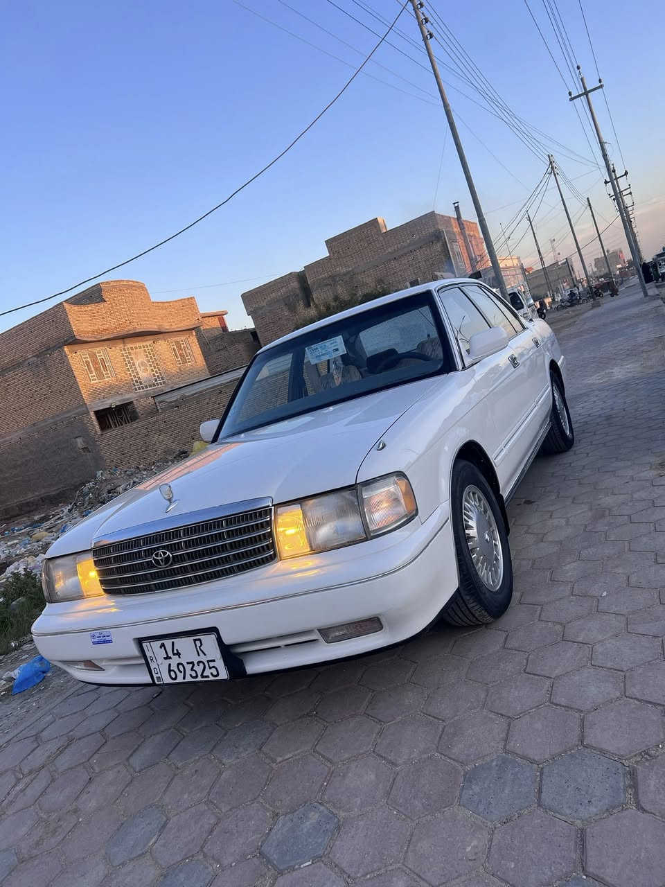 سلام عليكم ارنب ايسر بلاد موديل 1992 كفاله من الضربه وتبديل على وضع الشركه ماعده مرشوشه جماليه فقط سياره جاهزة من كلشي كير محرك شرط 3000 اريل وي اسويج مسجل شاشه تاب كامره خلفيه سنتر ريموت طويله اصل سايد بريك شغال تخم تاير جديد كهربائيات كله شغاله على وضع البلااد 
رقم نلكليزي تحويل وين مكان سنويه 2031  السعر 95 
رقم ت ***********
