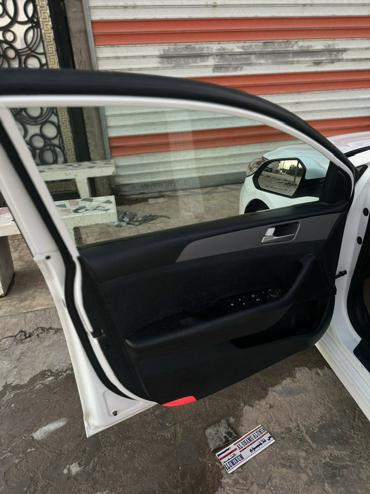 السلام عليكم 
سوناتا 2021 للبيع مكفوله محرك 2000 دوش 
فول مواصفات عدا الفتحه وارد كوري 
الموصفات :
بصمه 
تبريد قطعتين 
ترحيب عند الاقتراب
مري شفط
كشنات كهربائيه جلد تدفئه تبريد 
ستيرن تدفئه تبريد 
سايد بريك دكمه
نظام ECO
كامره تسجيل خلفيه 
تحكم في الاناره الخارجيه 
مانع انزلاق
صندوق ذكي 
السياره جديده ماتصرف عليه ربع 

السعر خاص
الرقم:***********
متواجد على الواتساب 
اتصل وبلخدمه
