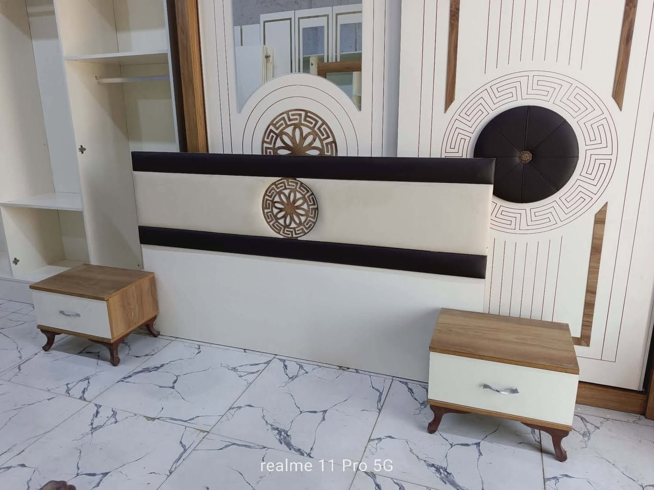 غرفة نوم تركي مستخدم😍💥 
 نضافة95💯
عدد القطع / 5
نضام / سلايت 🦋✨
سعر / 400🤍✨
شد ونقل داخل بغداد مجاني🛻
يوجود توصيل محافضات


**إذا كنت صاحب هذا الإعلان وتريد حذفه لأي سبب، رجاءا أرسل رسالة إلى الدعم الفني**