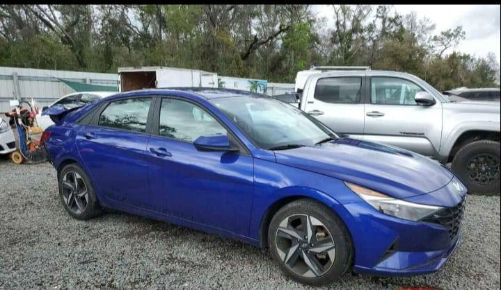 السلام عليكم
Hyundai Elantra 2023
نص فول 
تشغيل عن بعد
حساسات
كامرة خلفيه
تشغيل عن بعد
وضعيات قيادة وباقي المواصفات المعروفة
ممشى 35 الف 
معروضه 155 
الرقم ***********
