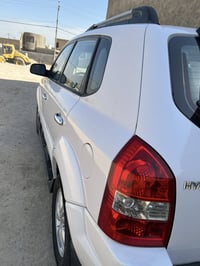 توكسان ٢٠١٠ • محرك ٢٠٠٠ • رقم اربيل