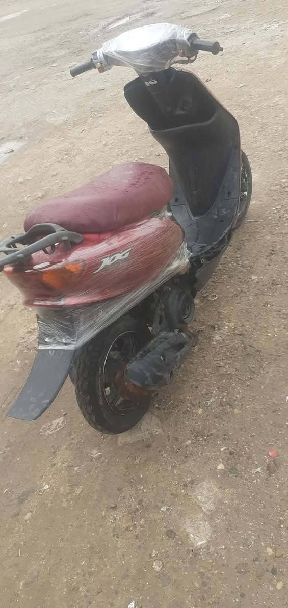 سلام عليكم دراحه عصفوريه سلف هندر  مكينه ناعمه اوراقها كامله مكاني غزاليه شراي يخابر *********** سعر 150 بيه مجال
