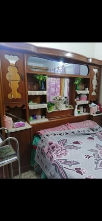 ٦ قطع • نظيفه • بدون دوشك