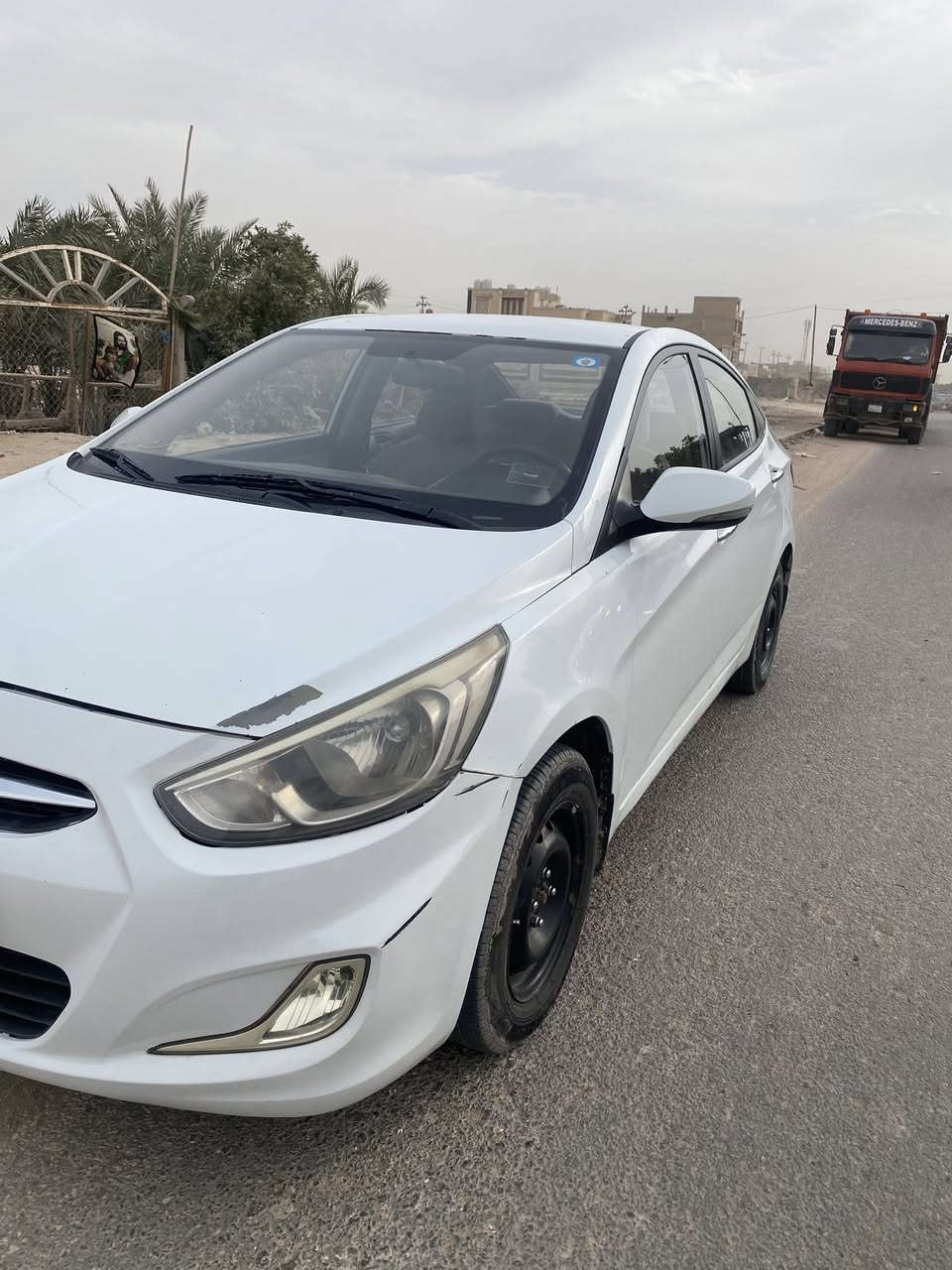 سلام عليكم        (سعر) ٧٨ 
***********
اكسنت مضلع للبيع 2016 مكفوله كفاله عامه سياره جاهزه ليريد يطلع بيع تكسي ستوني مسويله إدامه كامله (نجف)
