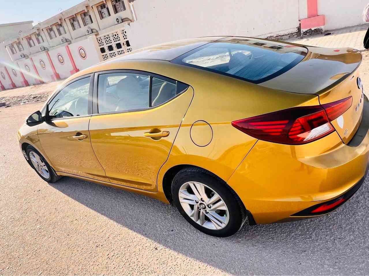 السلام عليكم 
النترا خليجي 2019 كفاله من حادث وبارد 
بيها صبغ بنيد اثر حالوبات وبيها جاملغ وباب كلير سياره نضيفه كلش مكينه كير كفاله حجم 1600 بيها كم حالوبه بالقماره خفاف مامبينات السعر بي مجال للشراي 
فقط بيع كل التفاصيل نذكرت  مكانها نجف ورقم نجف وشرط مداور. / *********** النجف, العراق
