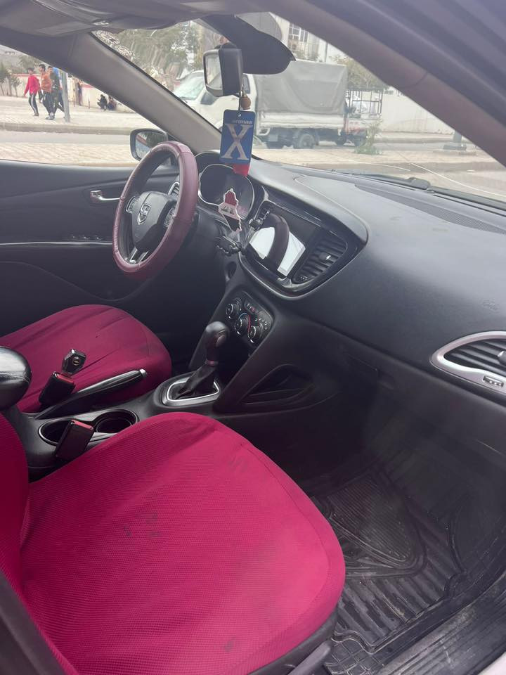 السلام عليكم ورحمة الله 
سيارة نوع دوج دارت موديل ٢٠١٦ اربيل بيها باب سكن صبغ جامرلغ بي تعديل بارد سيارة جاهزة خير من الله السعر ٩٠ ورقة بيها مجال 
***********
