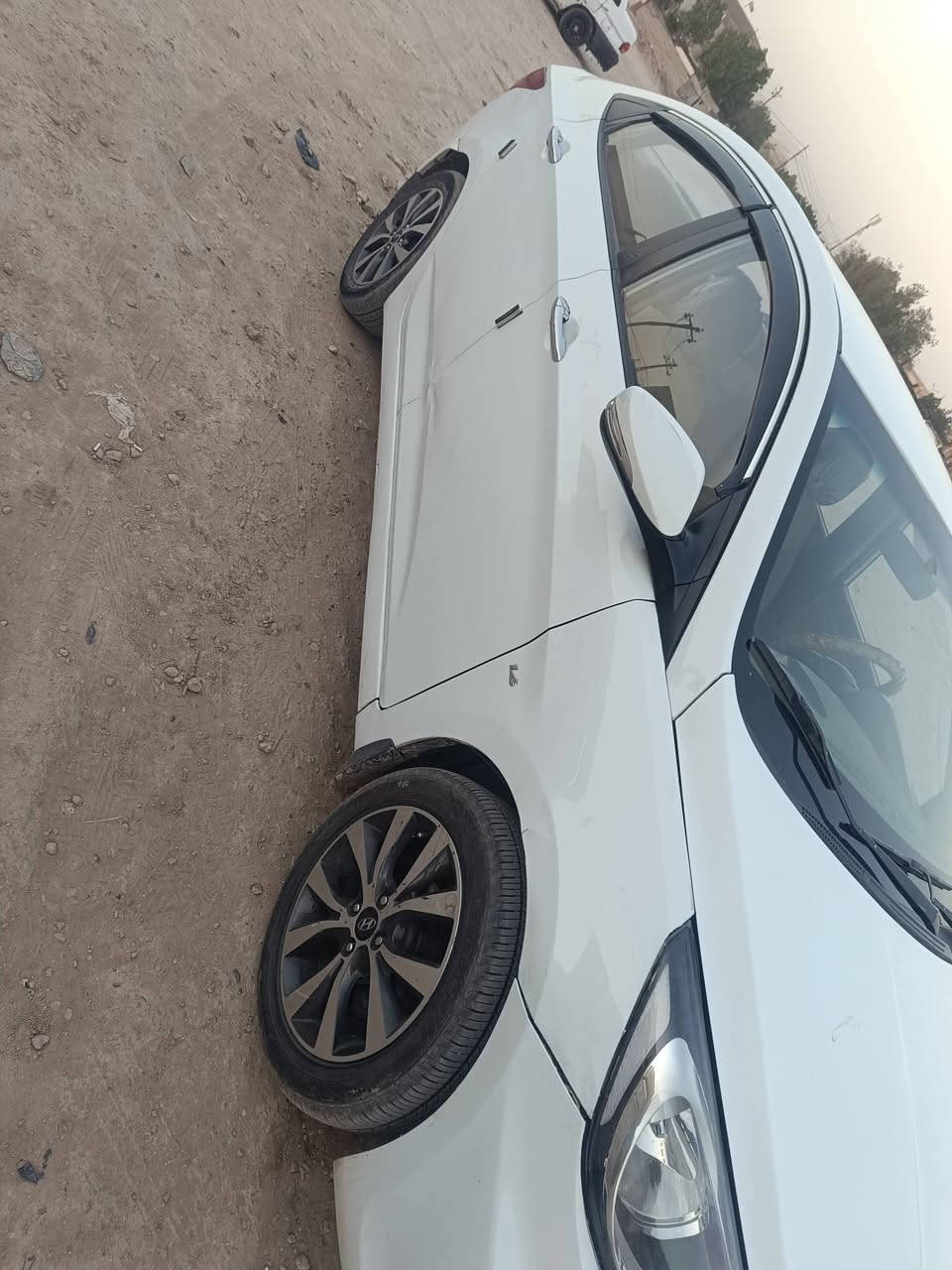 اكسنت موديل ١٣ رقم بابل خليجي حادث جنطه وشبر بلحوض والجاملغ الامامي الايمن مبدل السعر ٨٥ ..الاتصال ***********
