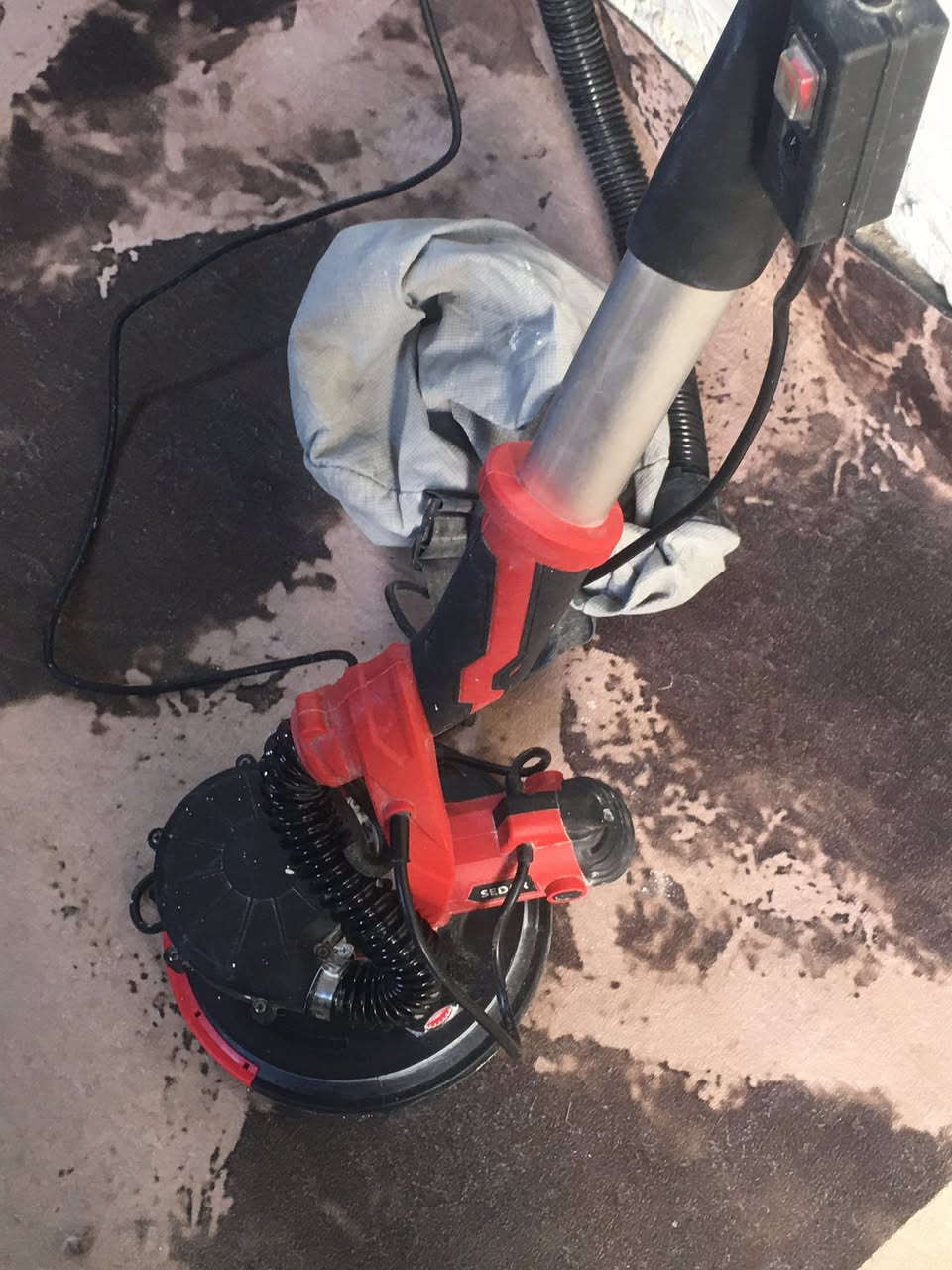 مكينة سنفرة للبيع بعدهة جديدة استخدام قليل  اخذتهة ب 125 من ارقى النوعيات مكاني مدينة الصدر السعر 85 بيهة مجال بسيط تواصل ماسنجر او واتس اتصل ***********
