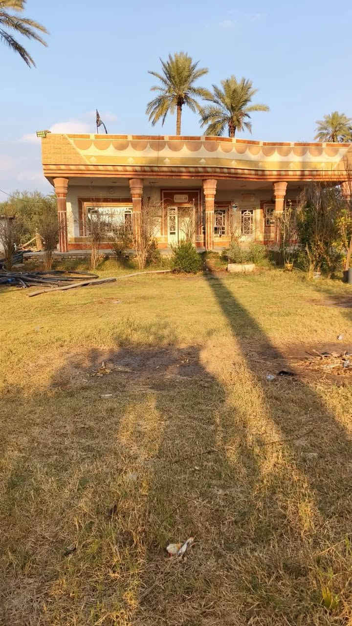 🔹 قطعة أرض للبيع – موقع مميز 🔹
📍 الموقع: الصياحية – قرب كوين بارك
📐 المساحة الكلية: 2 دونم
🏠 تحتوي على دار
🔸 إمكانية البيع:
بيع دونم واحد فقط
أو بيع دونم مع الدار
أو بيع كامل المساحة (2 دونم)
📄 سند 25 زراعي
✅ متوفر كافة الخدمات
🛣️ موقع جميل وقريب من الشارع
📞 للاستفسار مراسلة الصفحة أو الاتصال على الرقم:
***********
