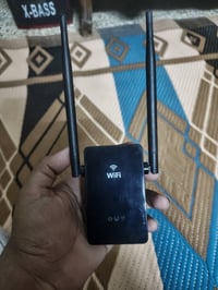 موفرلكم اليوم مقوي إشارة (WiFi Extender) من شركة Joowin الأصلية، الجها...