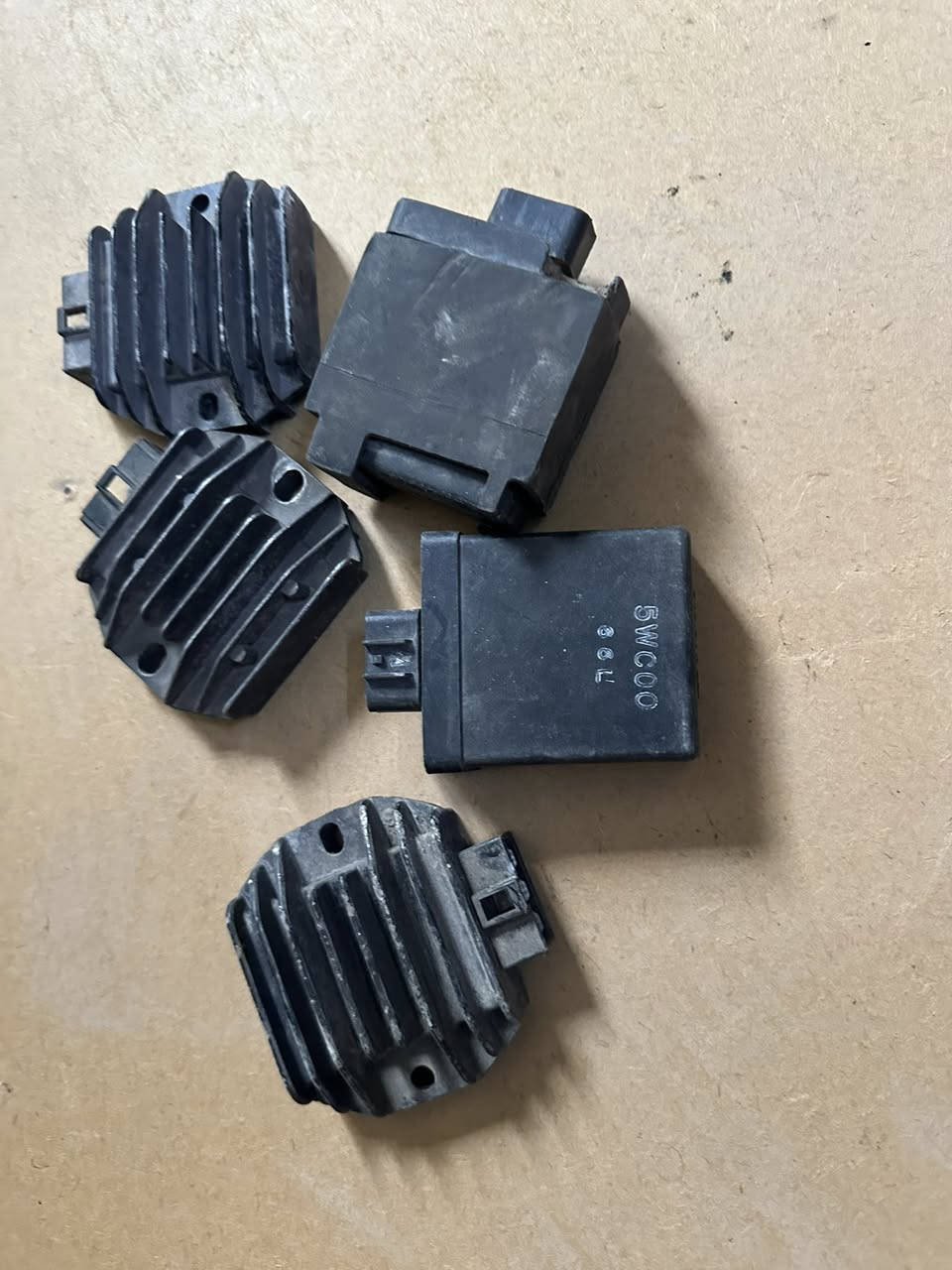 ‏أغراض للبيع كل شيء شغال  ***********
