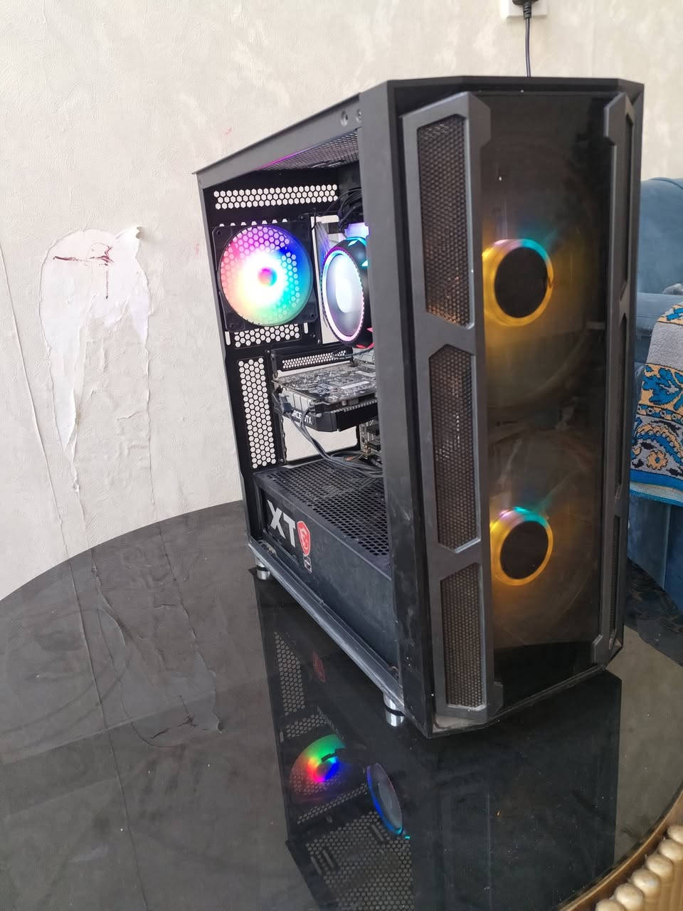 الكيس البيع السعر 400 قفل
ترده بدون كارت ابيع وينزل من سعره
الكارت GTX 1650 Super
المعلج i5 10600 
الرمات 16 تردد 3200
المذر نوعيه راقيه H590 برو
الهارد 512  m2
البور 650  واط
الكيس شرط الفحص
يوجد توصيل
راسلني واساب
***********.
