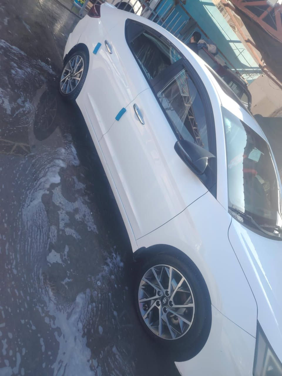 السلام عليكم 💐🌹
سيارة النترا موديل ٢٠١٩ شكل ٢٠
سياره 1/1 فول خليجي 
حداديه كير  مكفولات جدد
مكينه دوش المرغوب / حجم المكينه 2000
سنويه ل2028
تايرات جدد رقمه بغداد الدولي الإنكليزي
لايت زنون بصمه السياره 
بانوراما السياره باسمي 
التبريد قطعتين امامي وخلفي
بيه قطعتين بارد فقط يم قبق البانزين وباب السايق بيه شويه بارد غير ذني مكفوله السياره 
السعر 154$ وبيه مجال
للاستفسار اكثر الاتصال على الرقم
*********** مكان السياره ديوانية مركز
